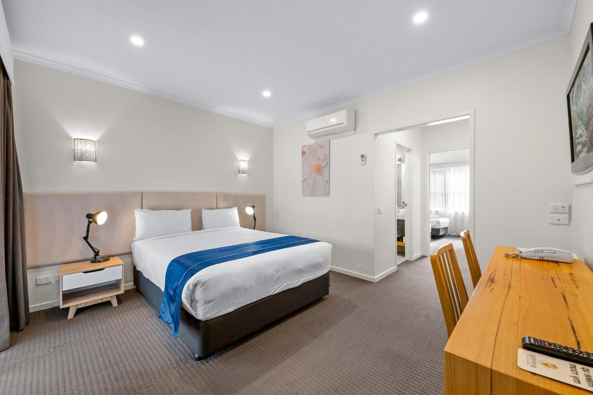 Rowville International Hotel Екстер'єр фото