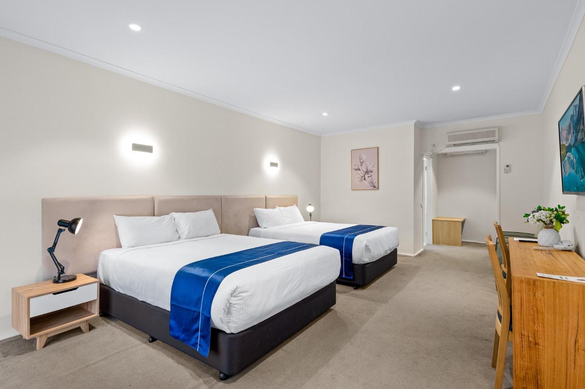 Rowville International Hotel Екстер'єр фото