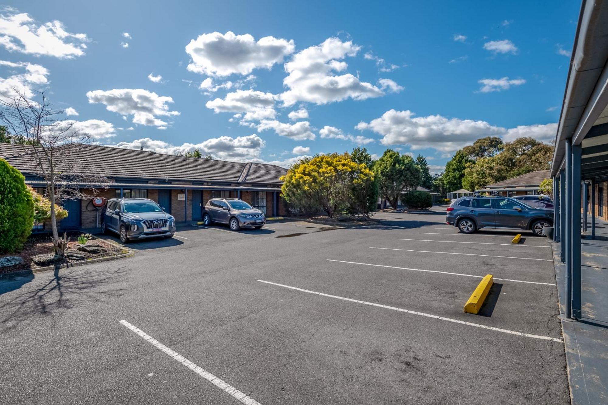 Rowville International Hotel Екстер'єр фото
