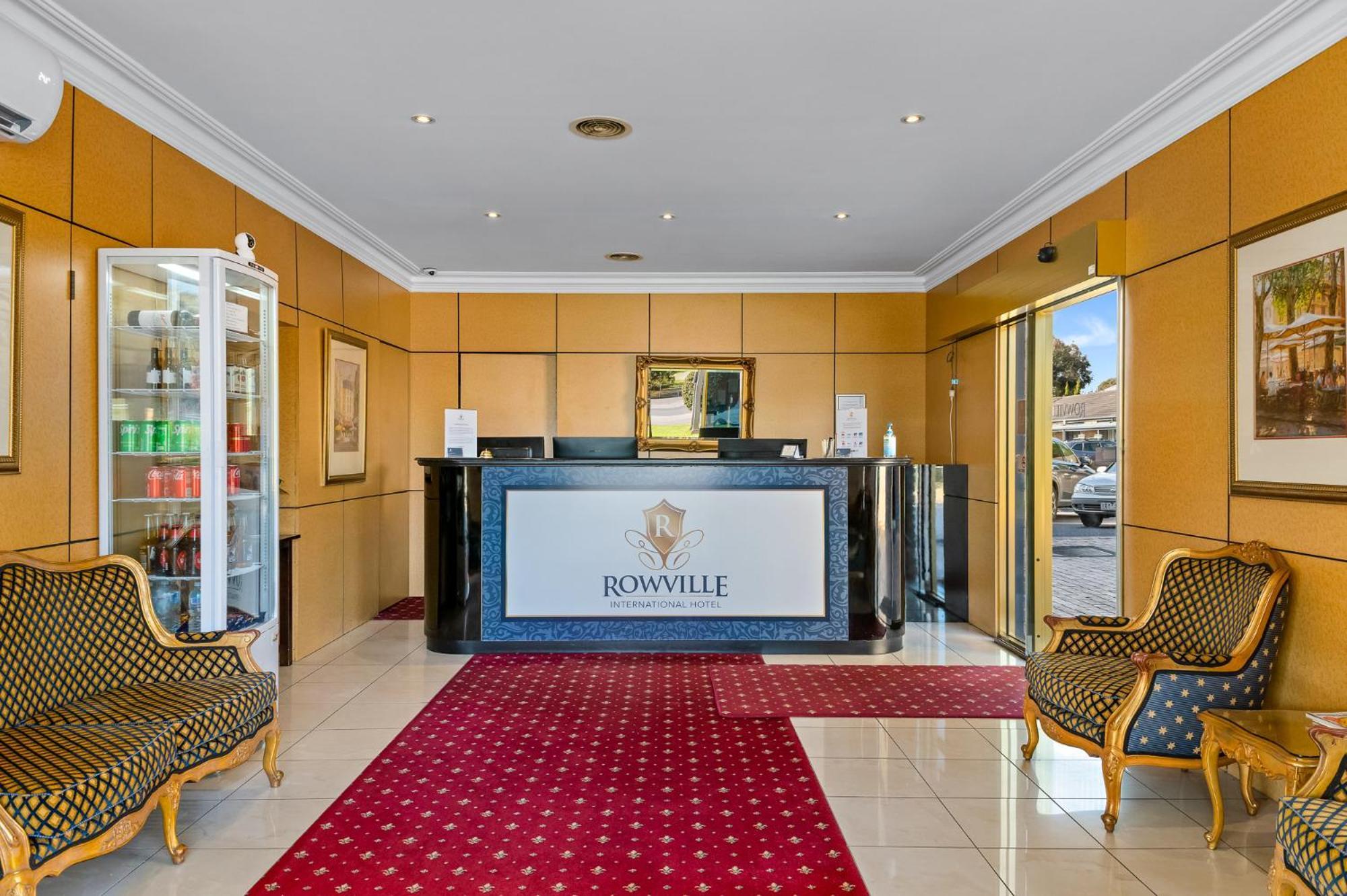 Rowville International Hotel Екстер'єр фото