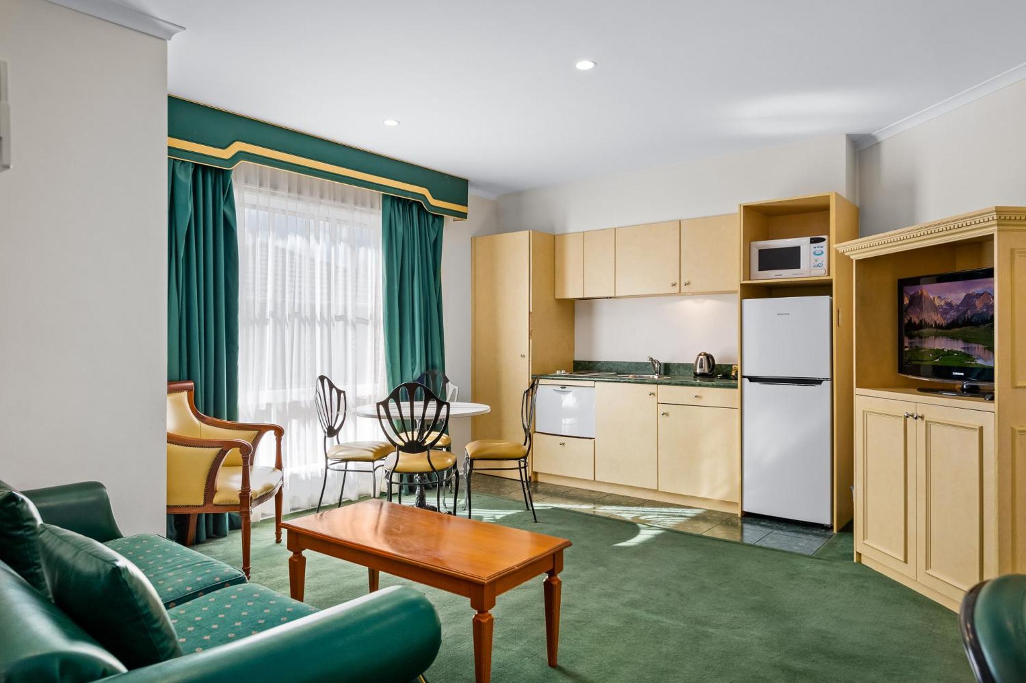 Rowville International Hotel Екстер'єр фото
