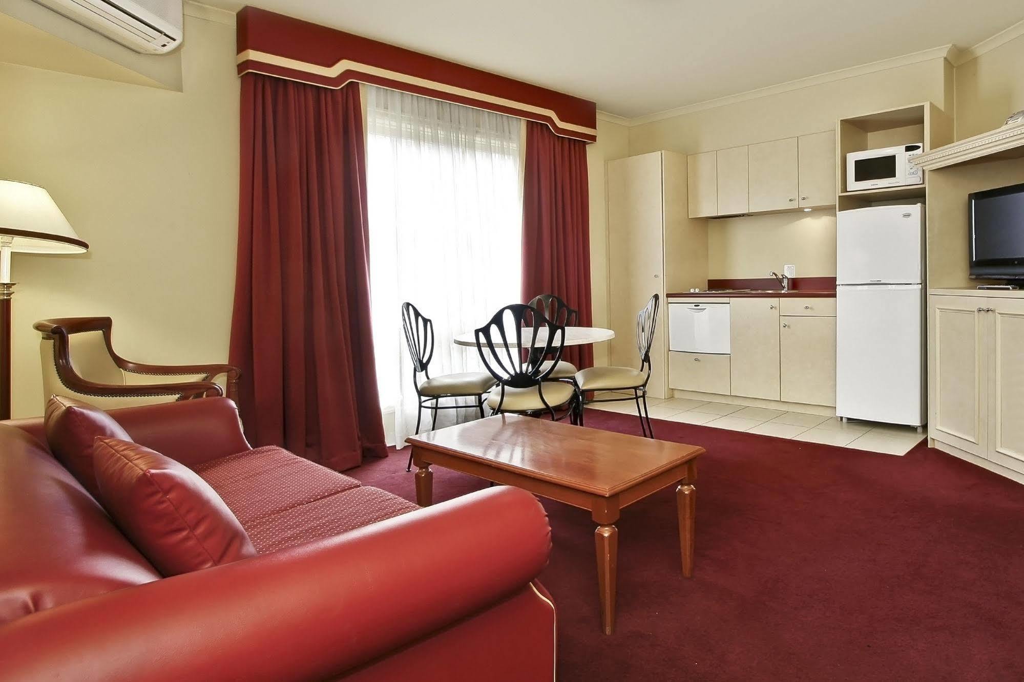 Rowville International Hotel Екстер'єр фото