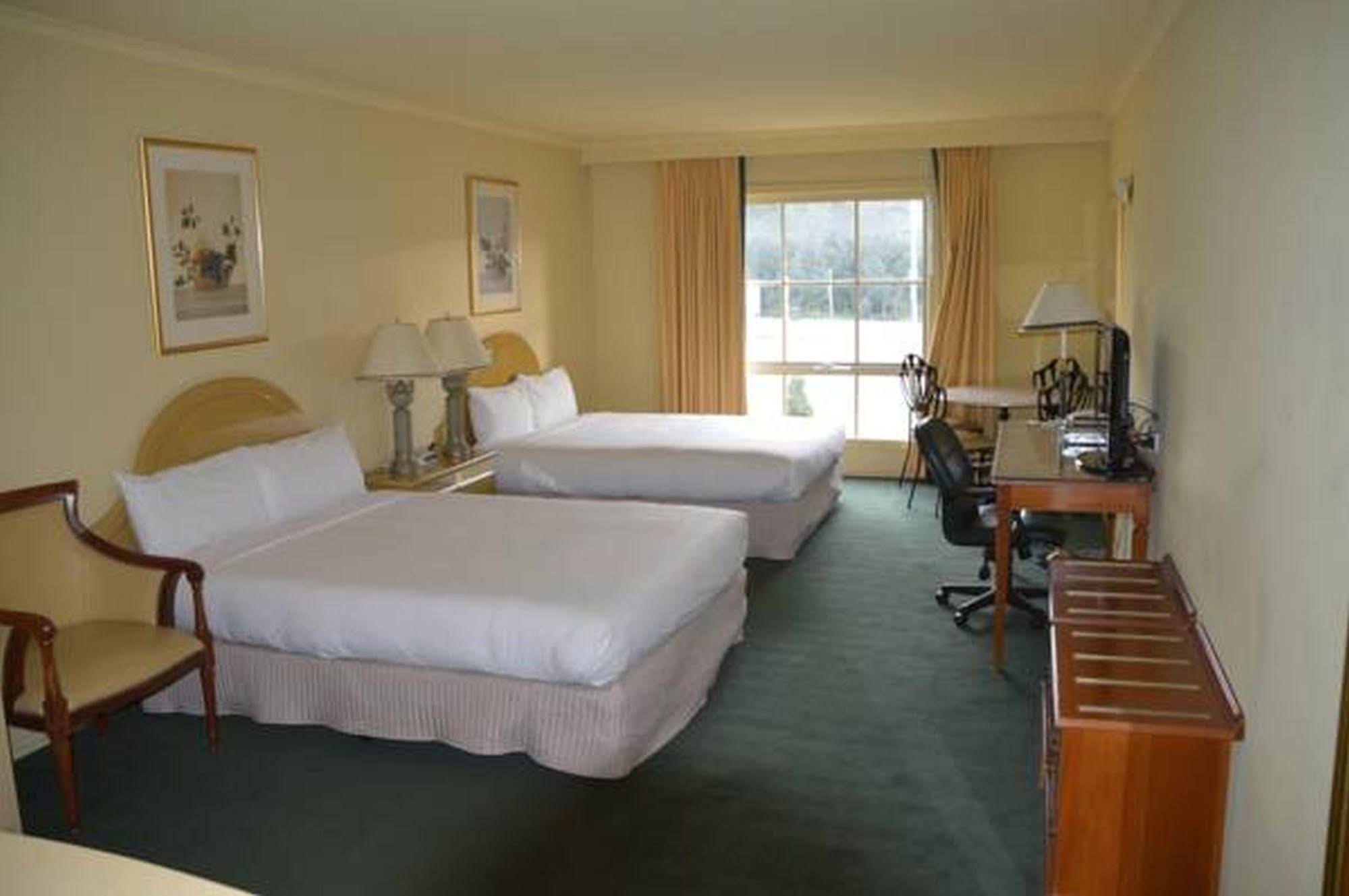 Rowville International Hotel Екстер'єр фото