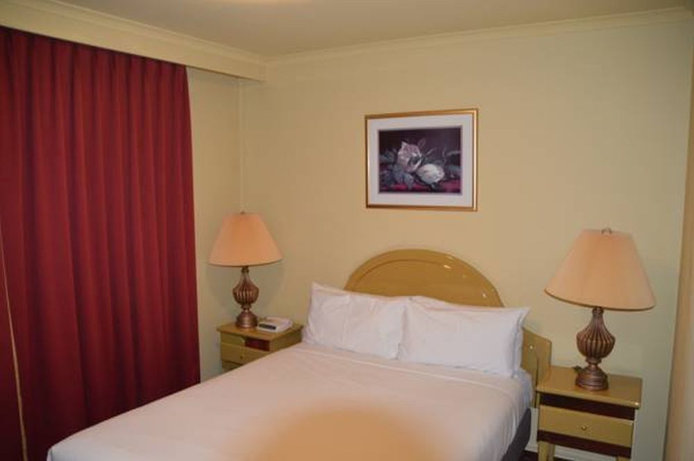 Rowville International Hotel Екстер'єр фото